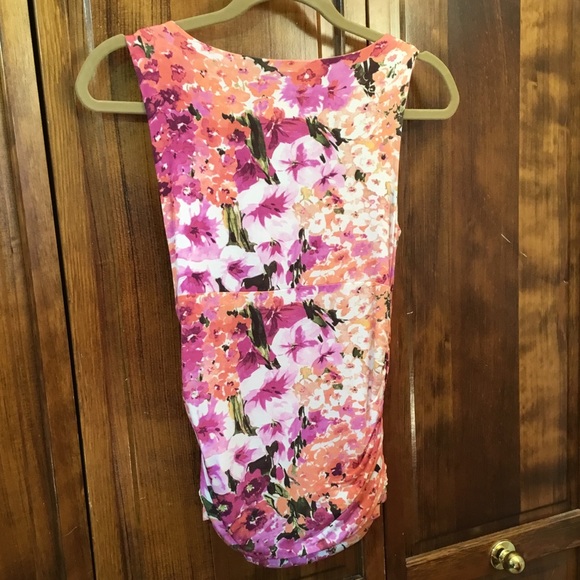 Woman’s sleeveless blouse, size MP, draped neck and hem, lined, stretch - Picture 3 of 3